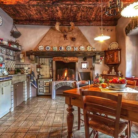 B&B Dove Comincia La Bella Italia Beura エクステリア 写真
